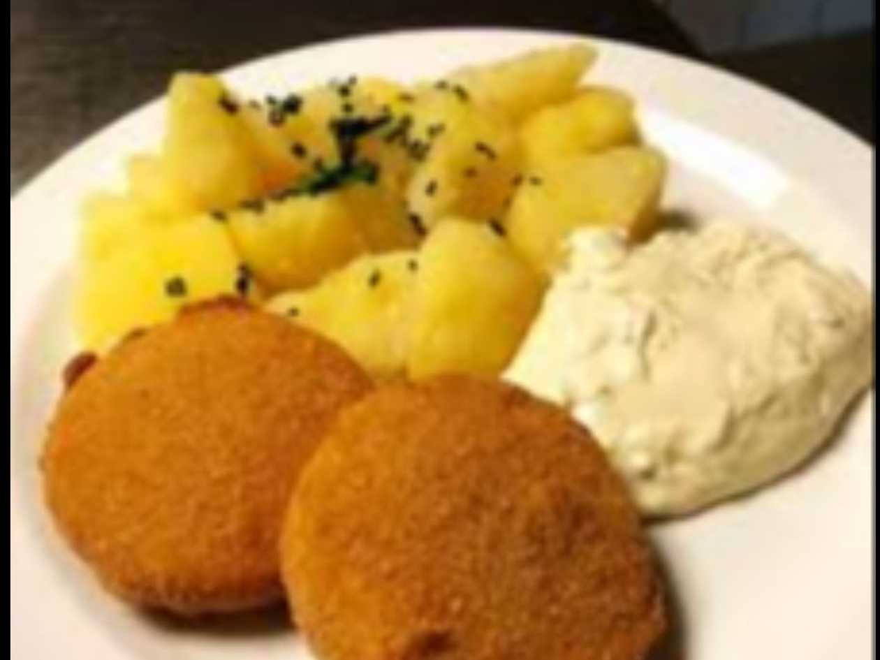 Smažený hermelín, příloha dle výběru