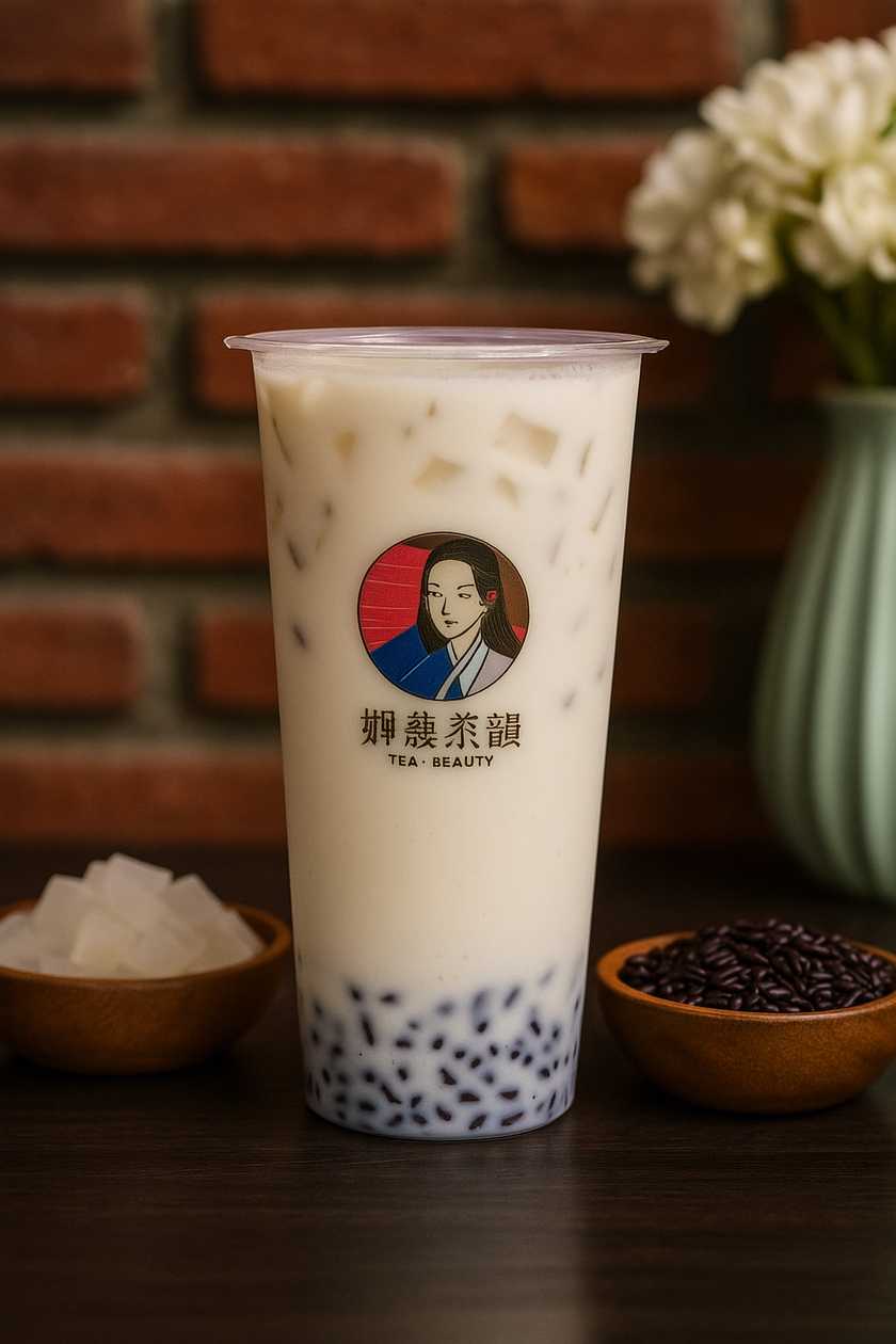 Coconut Jelly And Black Rice Milk Tea (500Ml)