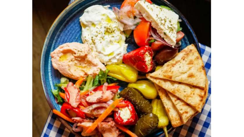 Sałatka Ouzo Meze