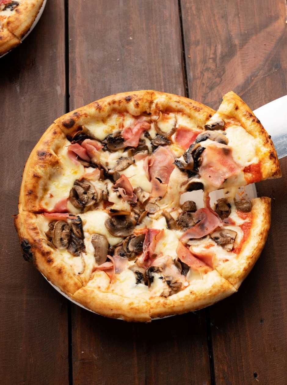Glazed Ham and Mushroom Pizza