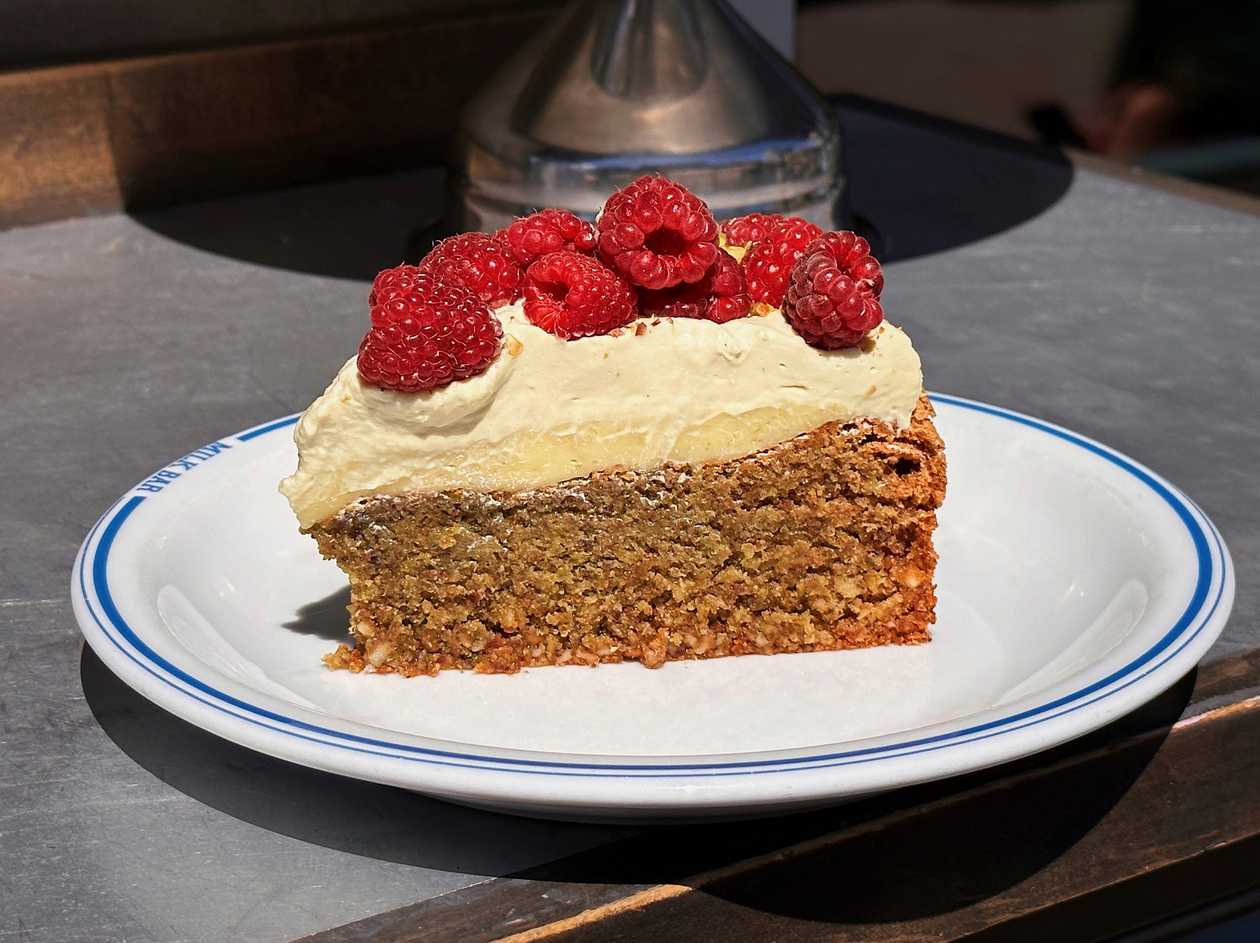 SAVOUR CAKE (180 g)
