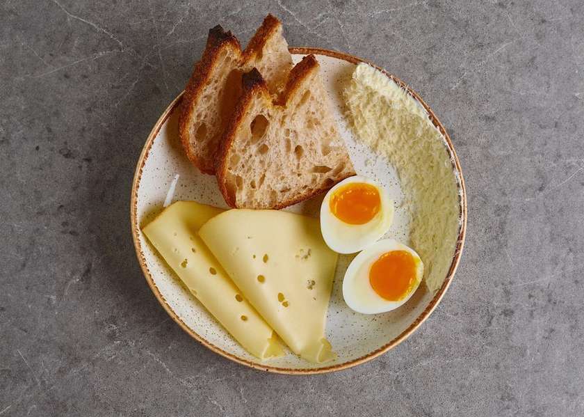 Хліб з маслом