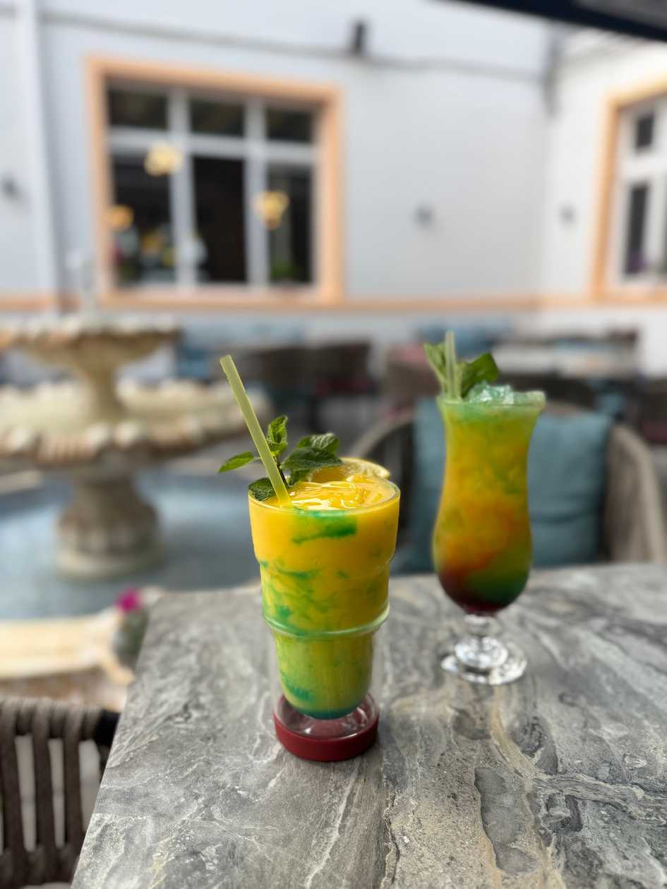 Mango lemonade