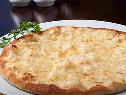 Salty and pressed cheese pie