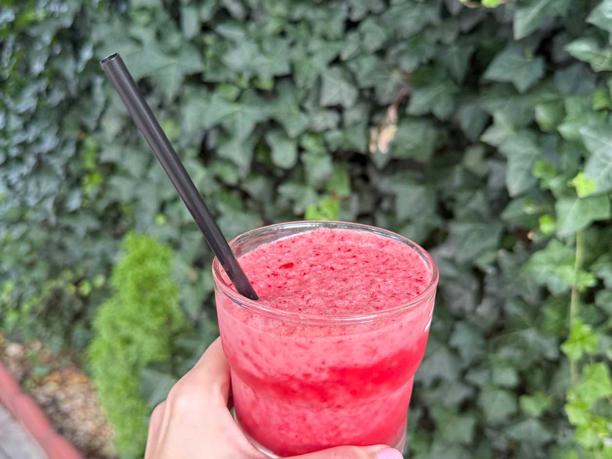 Strawberry lemonade