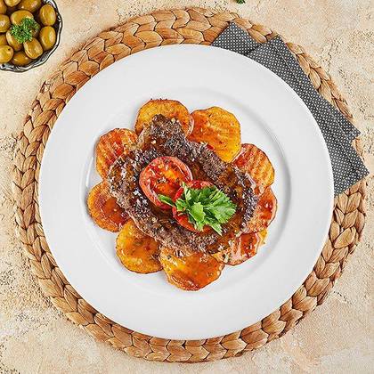 Beef langet with garlic potato