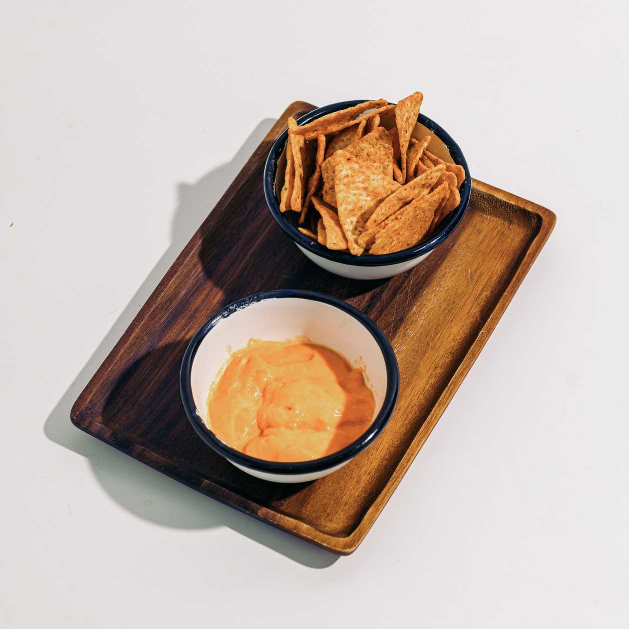 Formaggio Nachos & Jalapeños Sauce