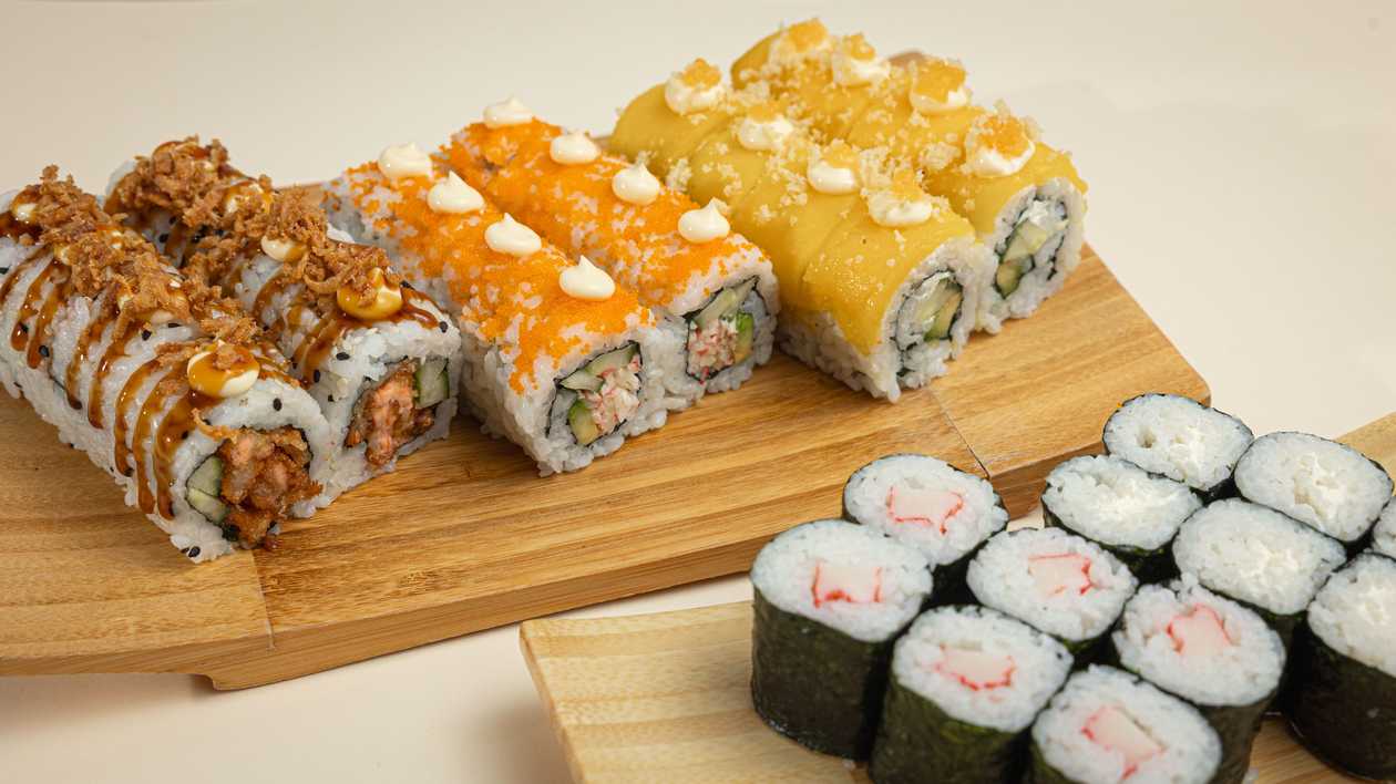 Sakura Platter 36Pcs