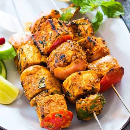 Tandoori paneer saslik