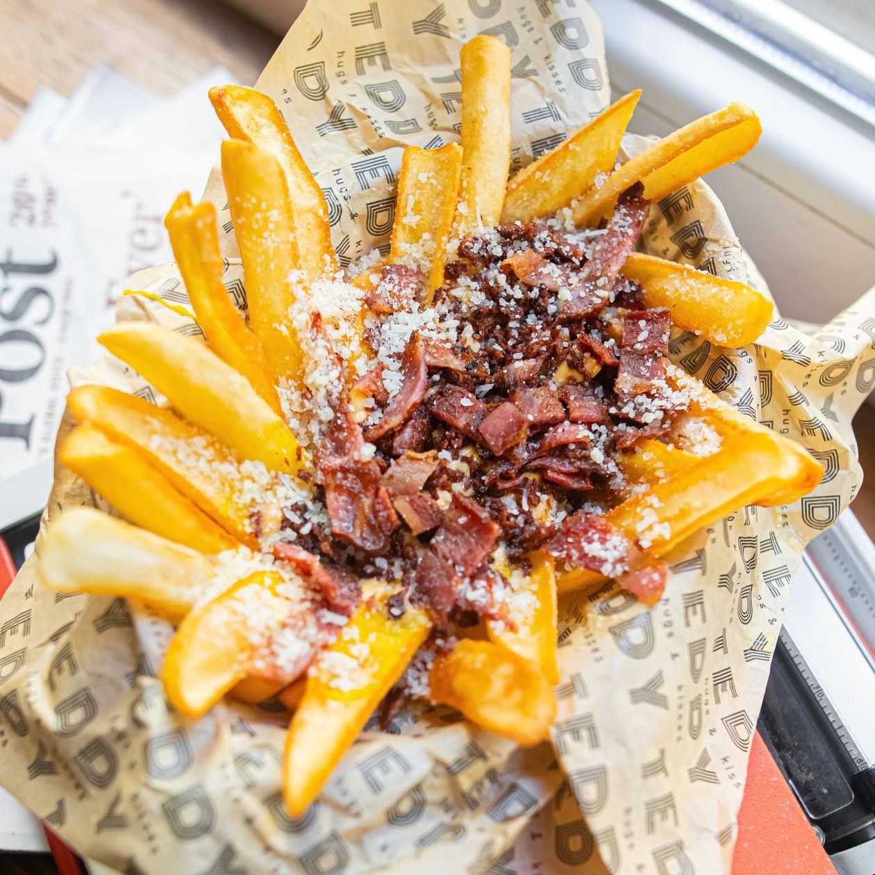 CHEESE BACON FRIES