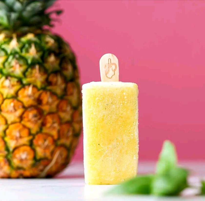 Pineapple and Mint Artisanal Popsicle Stick - 90ML