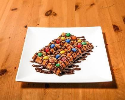 Crepe, Waffle ou Panquecas com M&M's