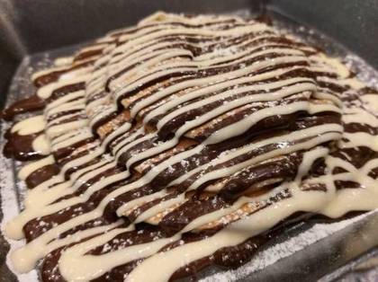 Crepe, Waffle ou Panquecas com 3 Chocolates