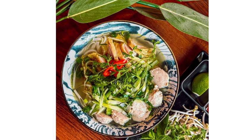 Bún Đùi Gà,Mộc