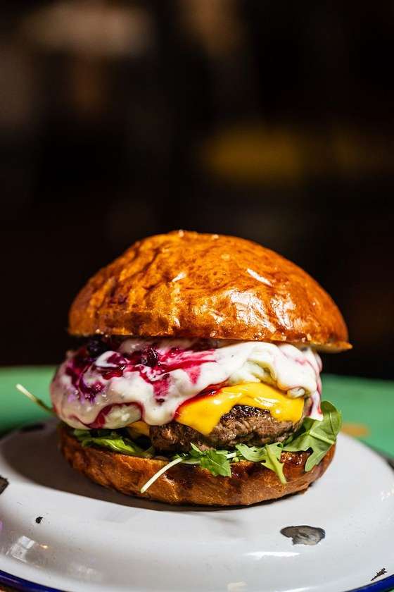 JUICY LUCY