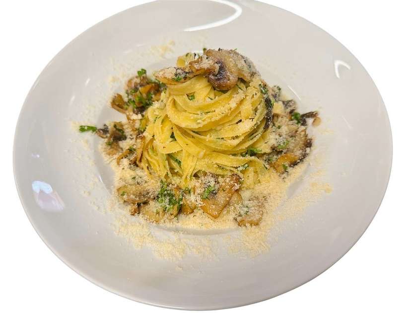 Čerstvé těstoviny Tagliatelle con funghi