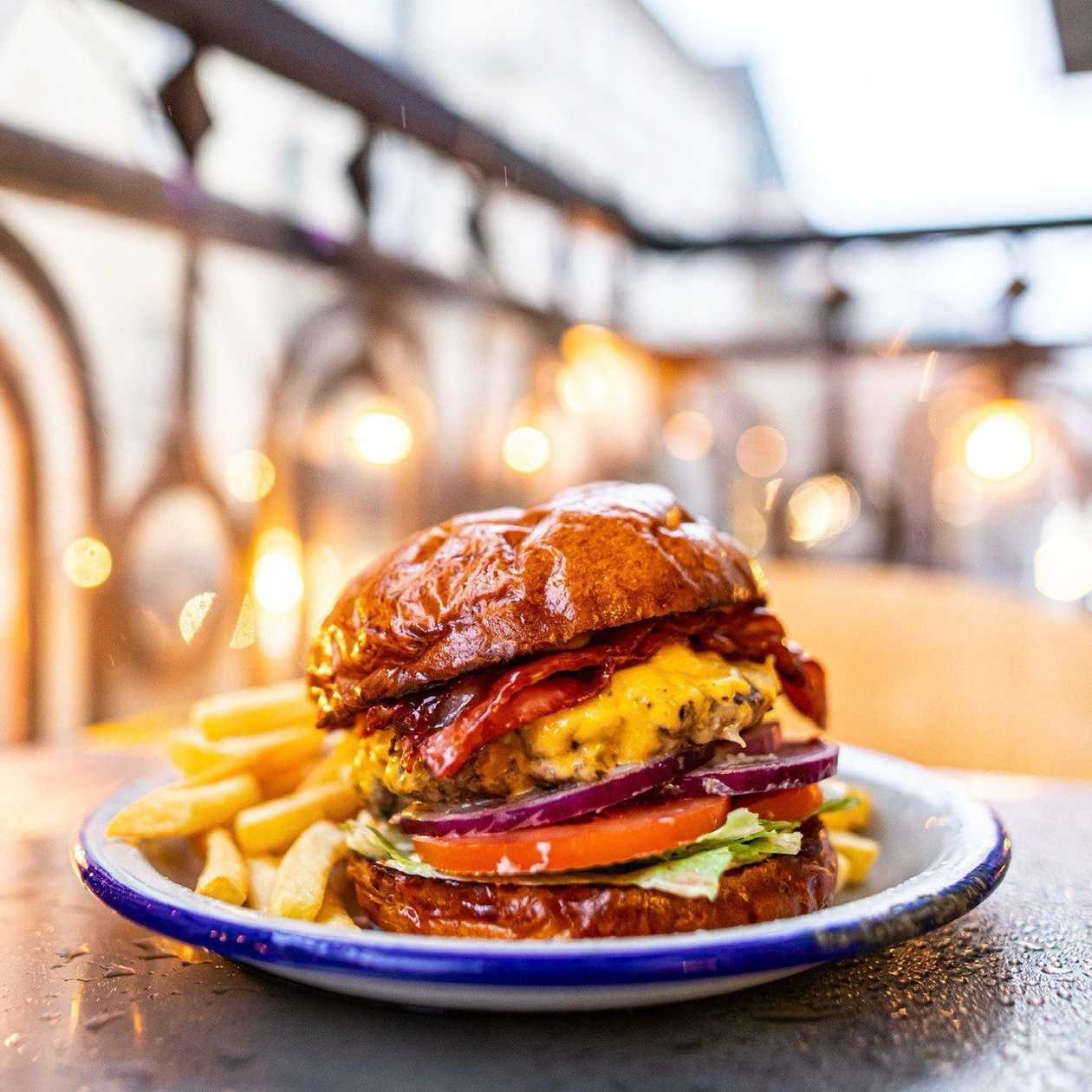 BLT BURGER