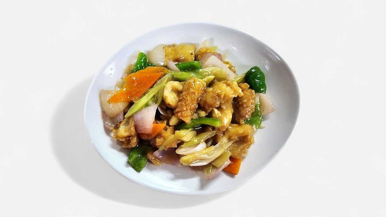 45. Fried Squid with Ginger and Onion
