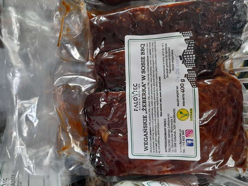 Wegańskie "żeberka" w sosie BBQ 4szt