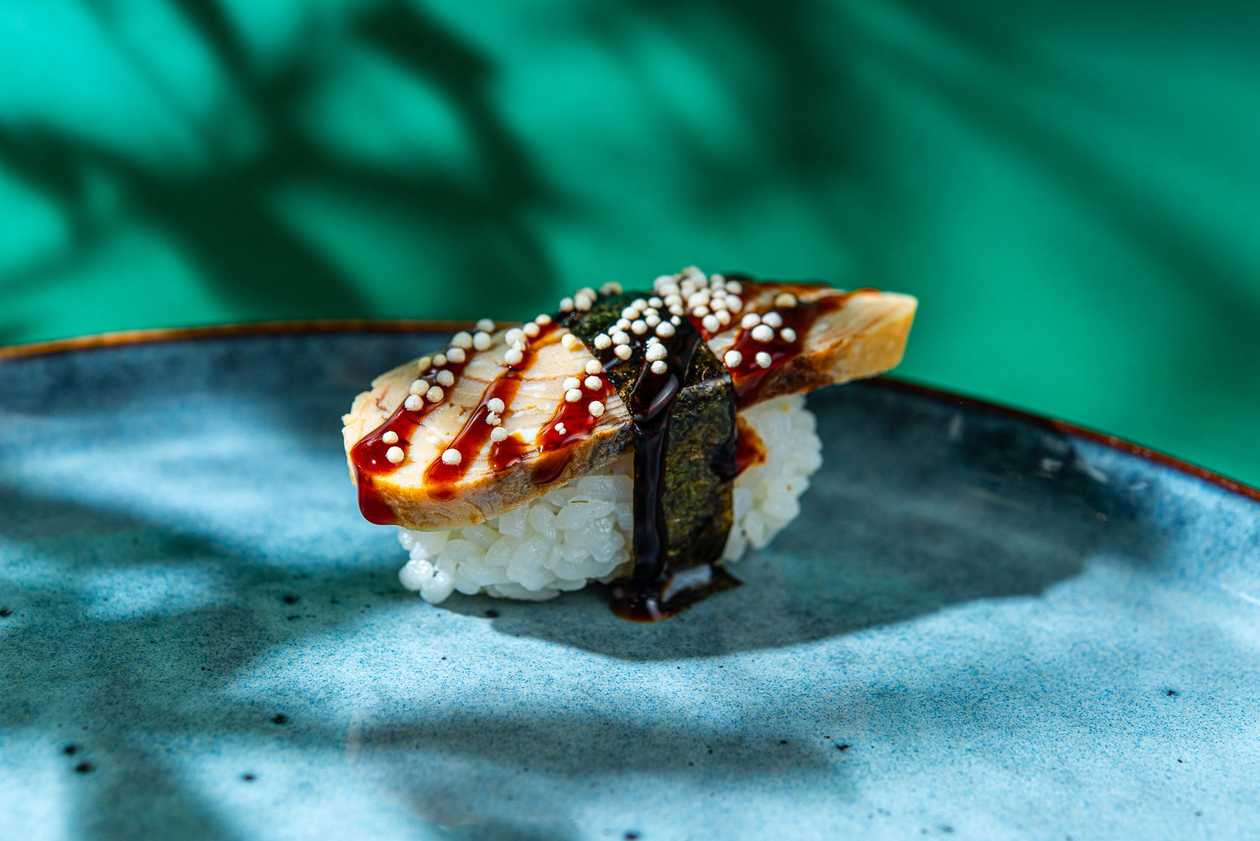 63. Нигири с омлетом (1 шт.)