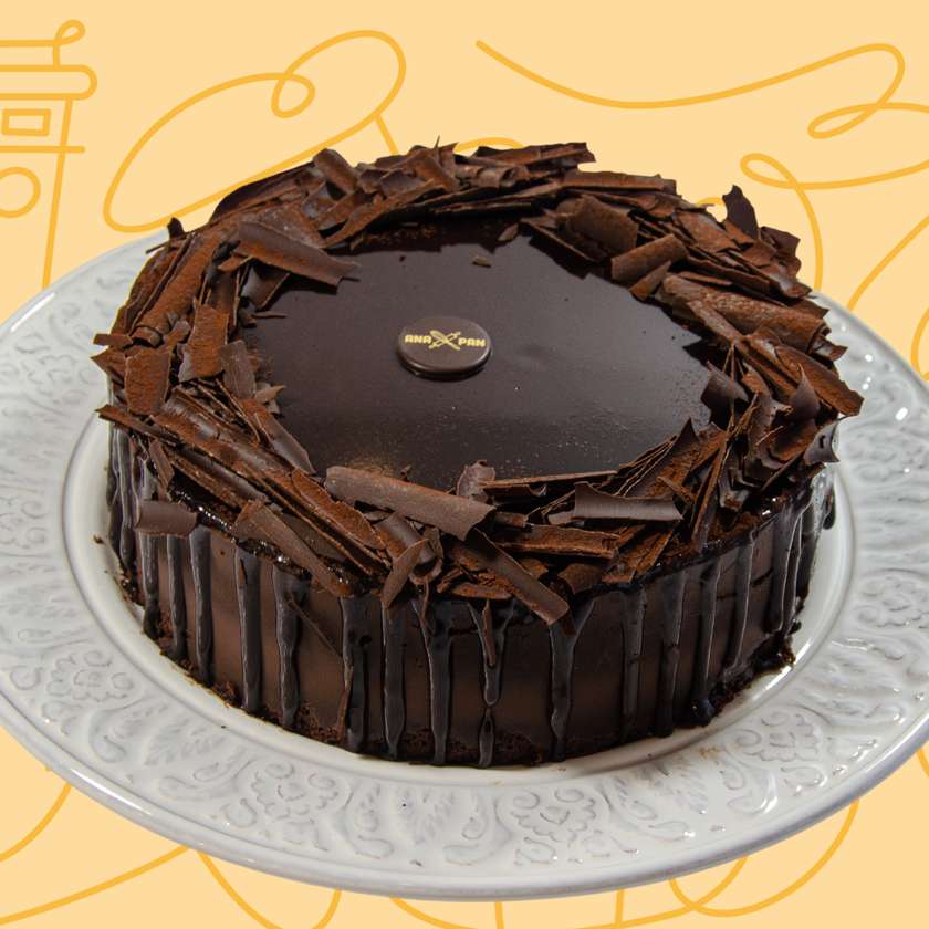 Full chocolate cake (recommended for 8-10 people)