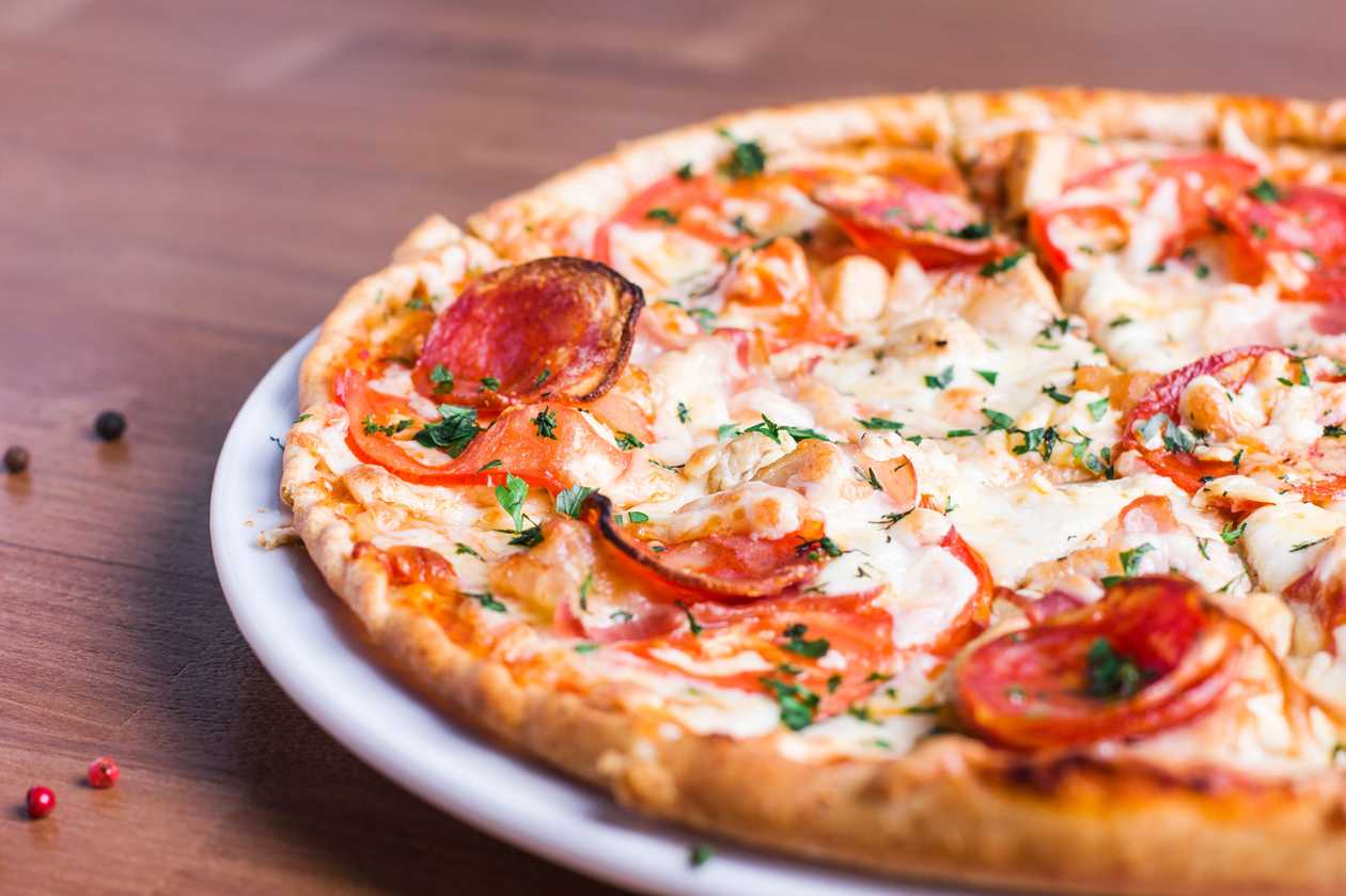 Pizza de Salame