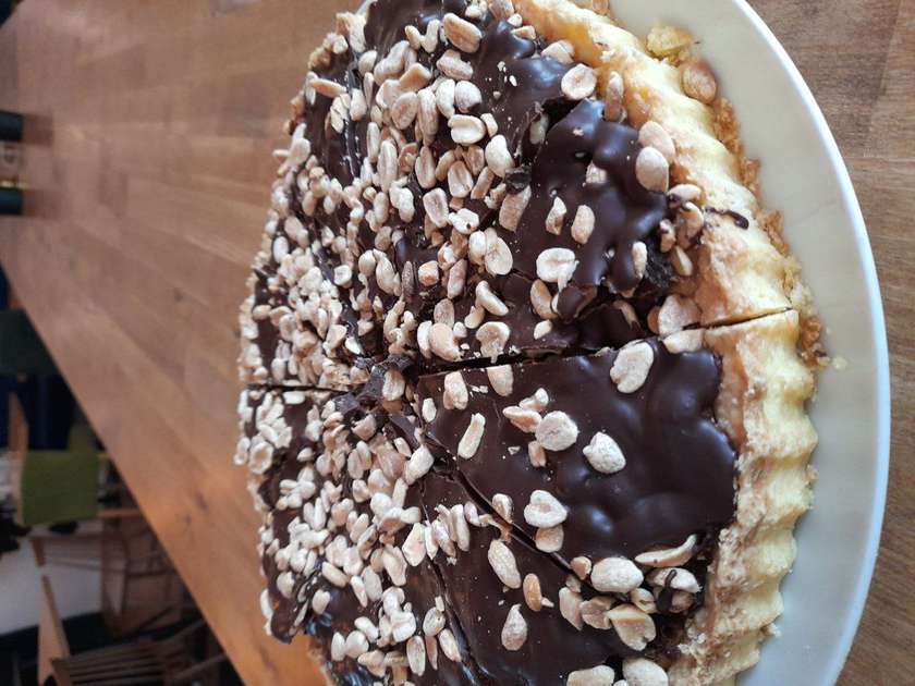 Tarta orzechowo-daktylowa