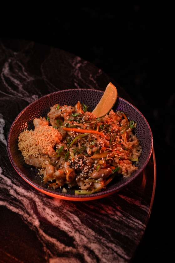 Смажений рис з куркою та креветкеми 400г