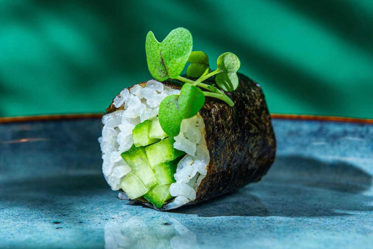 57. Хосомаки с огурцом (6 шт.)