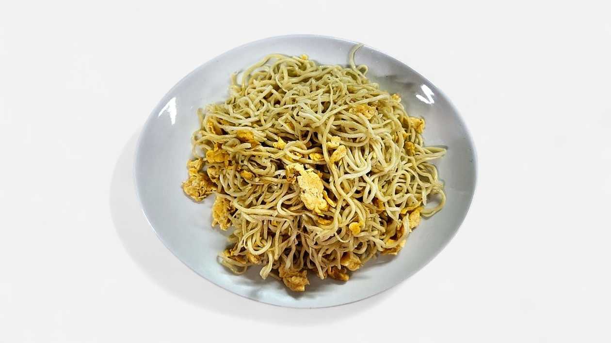 123. Egg Fried Noodle