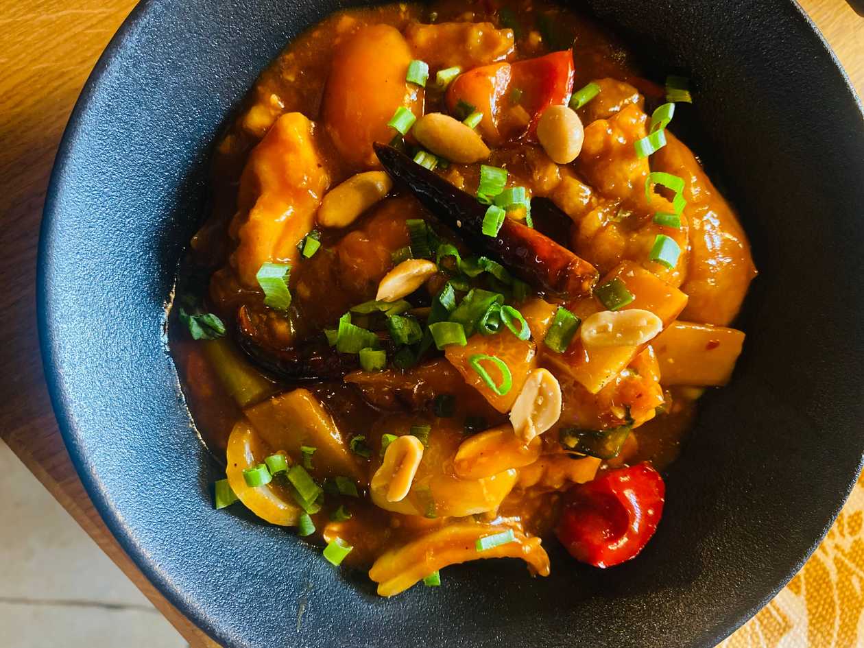 22. Kung Pao kana