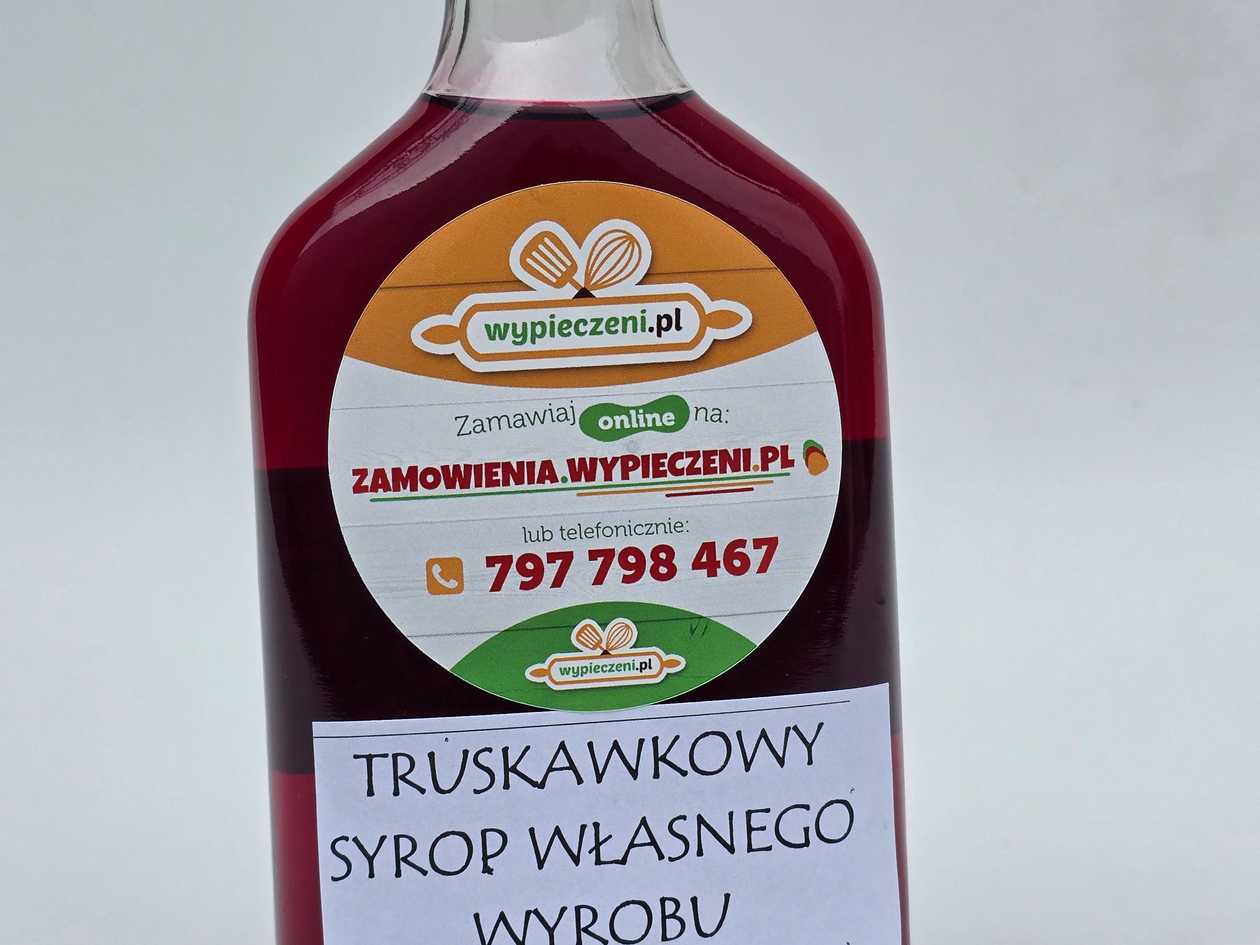Truskawkowy syrop własnego wyrobu
