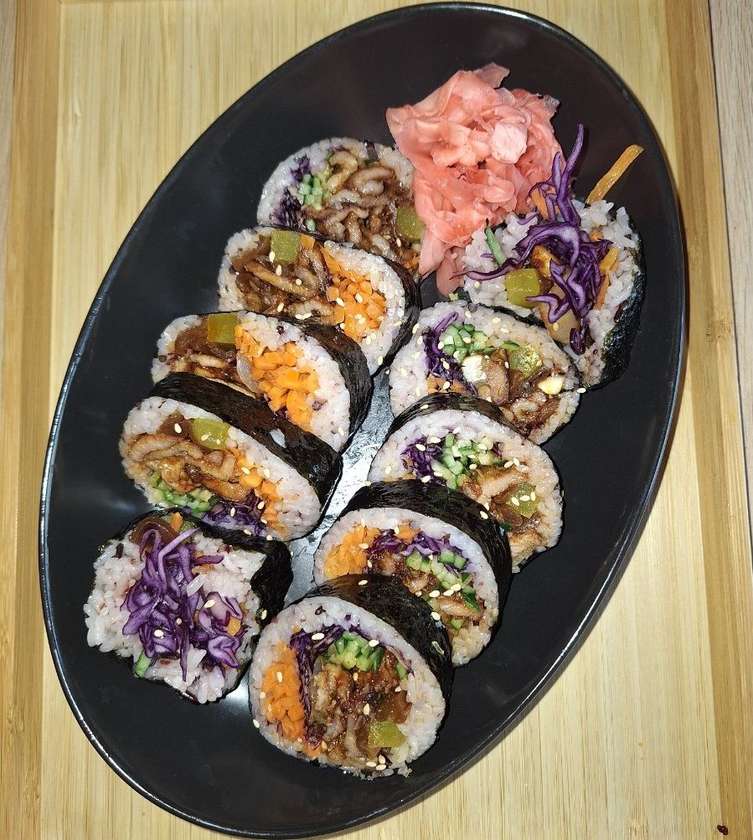 Kimbap with beef
