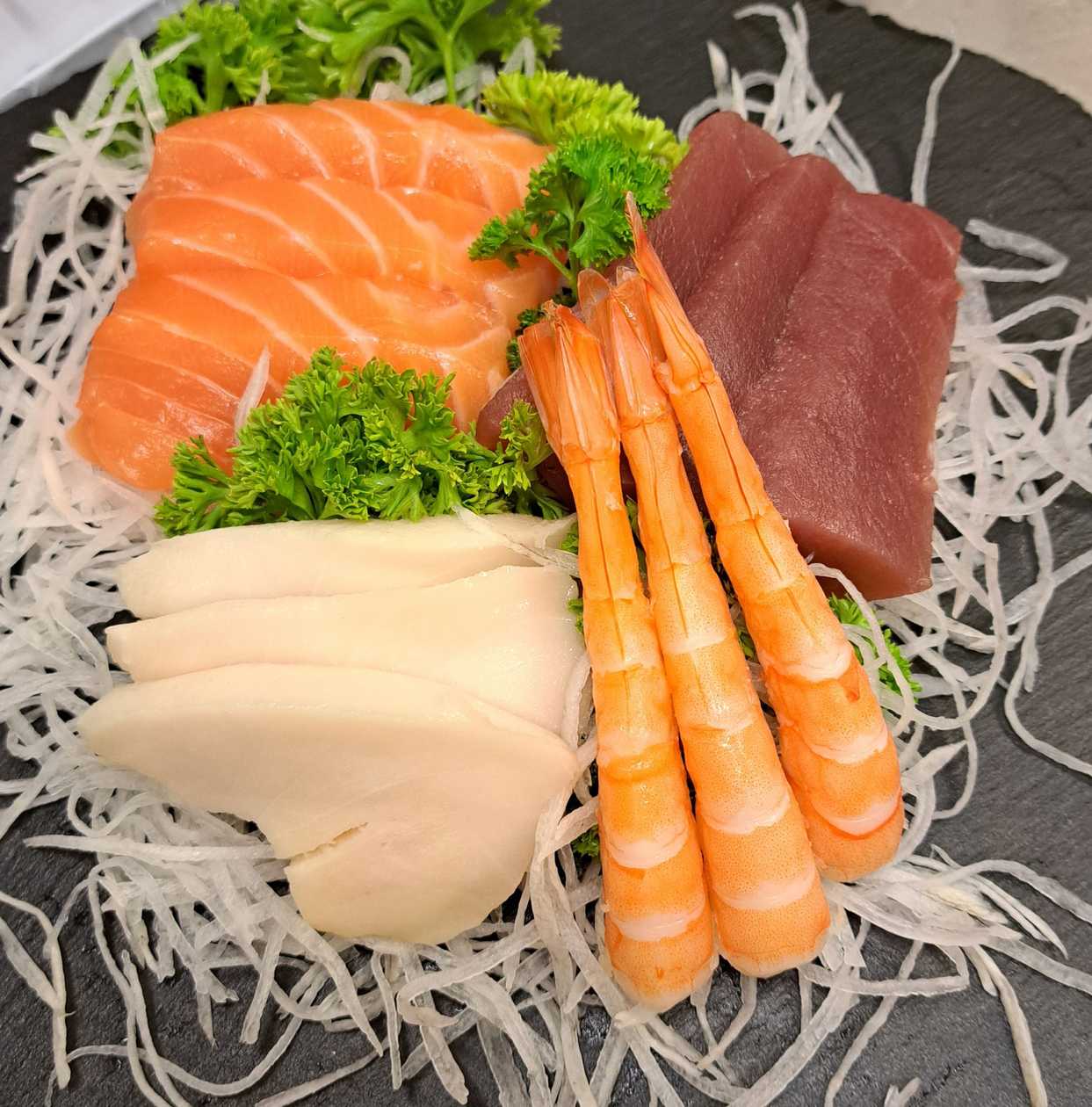 SS08 Sashimi Sushi Set
