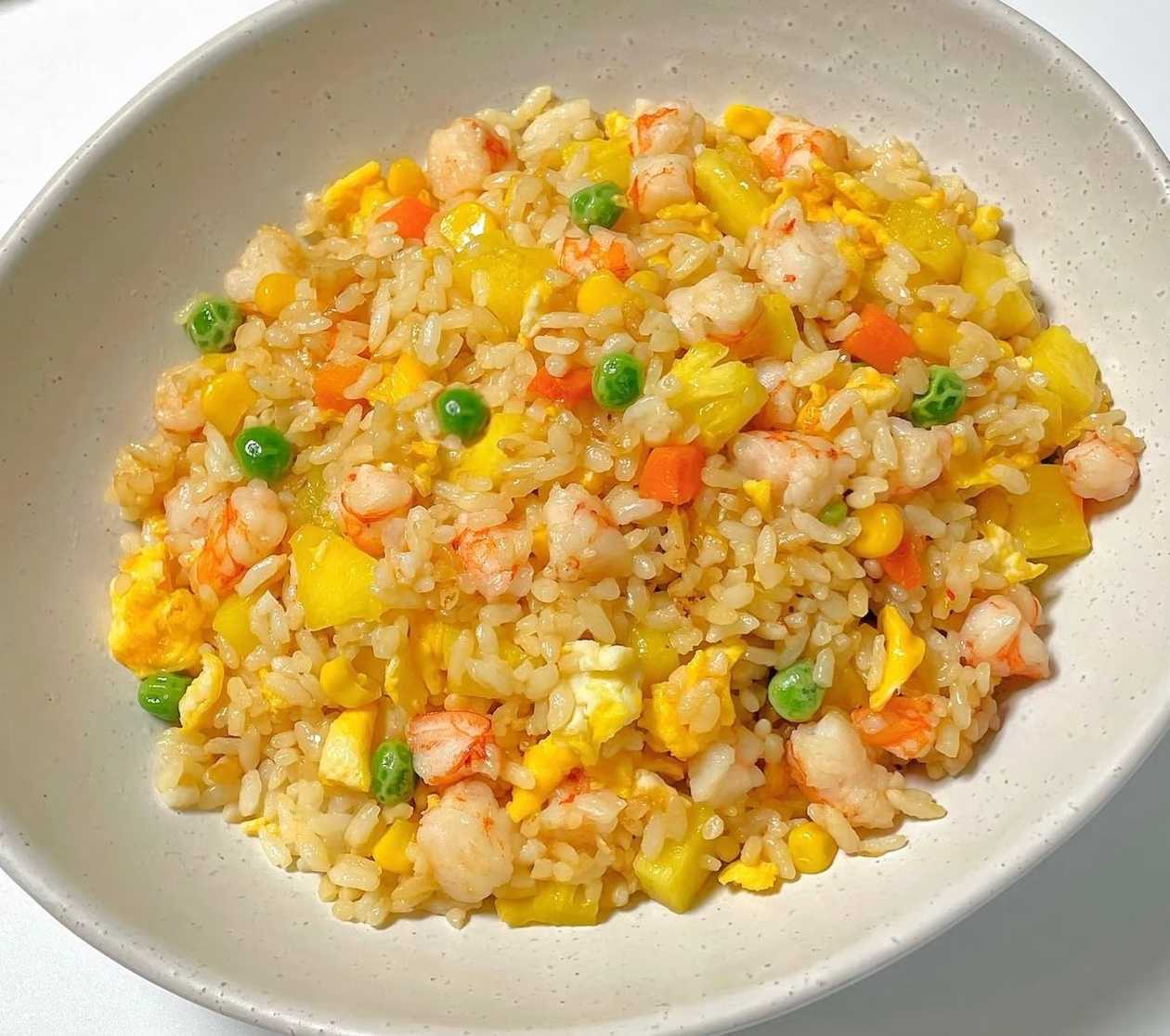 23. Arroz Frito tailandês
