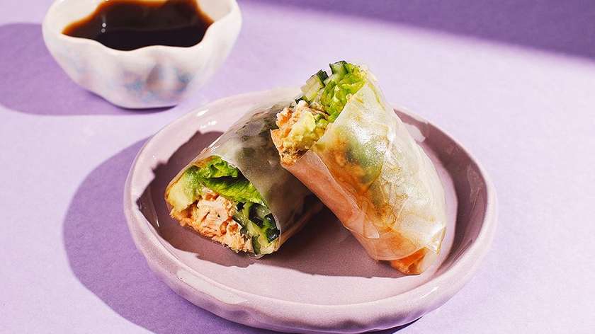 Salmon salad springroll