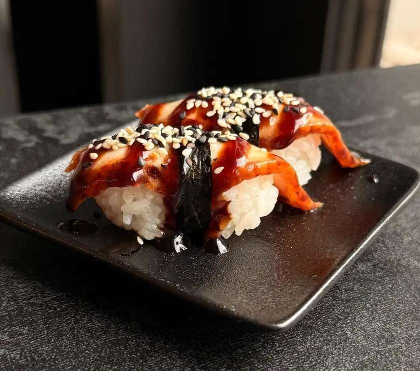 Węgorz nigiri