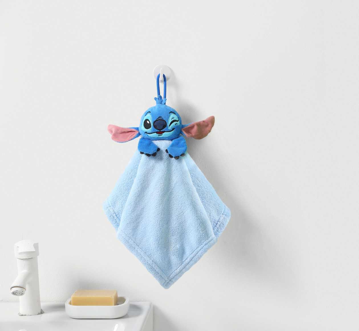 Disney Lilo & Stitch Collection 3D Decoration Hand Towel (Stitch)