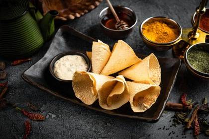 Papadoms and Pickle (3 pcs.)