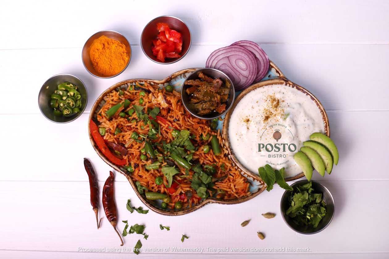 Vegetable Tawa Pulav with Raita