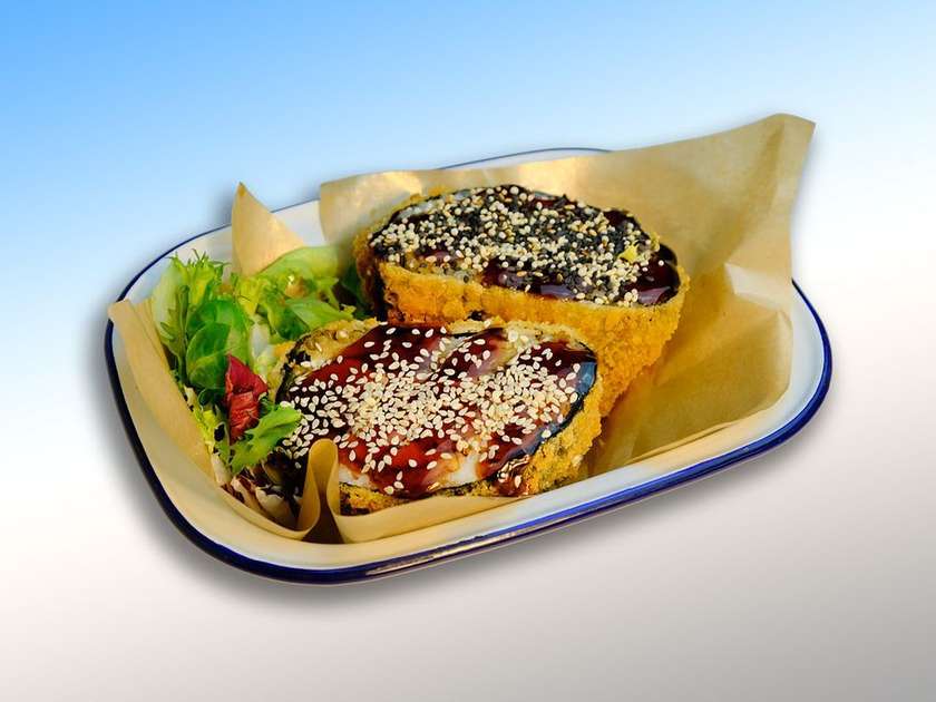 SUSHIBURGER PIECZONY  ŁOSOŚ