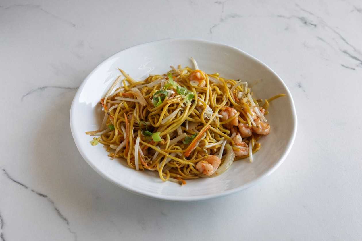 Fried Noodles with Prawns