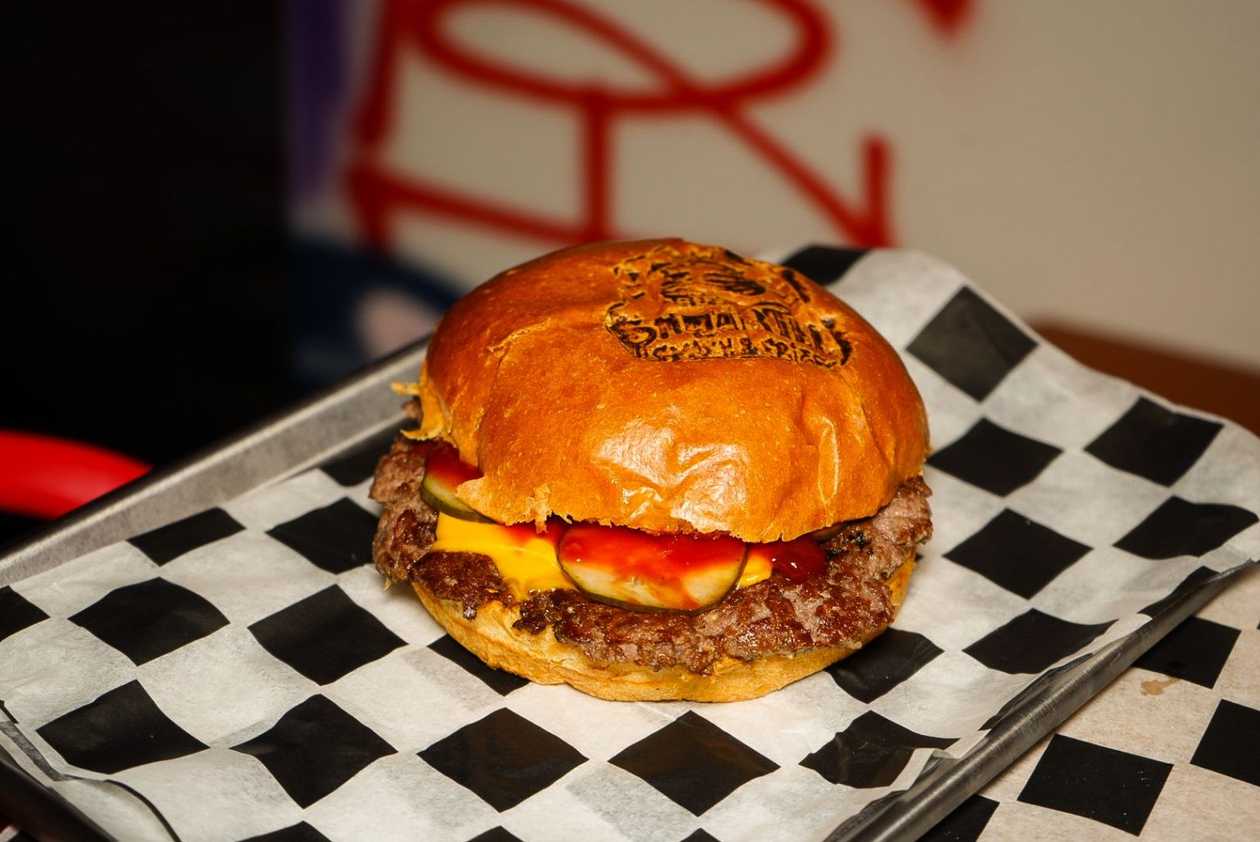 CHEESEBURGER