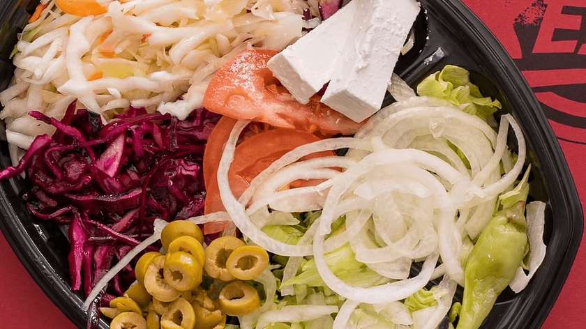 Malá rýže se salátem