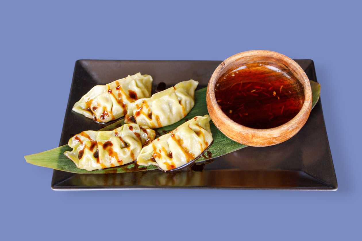 Vegetable Gyozas (4 pcs)