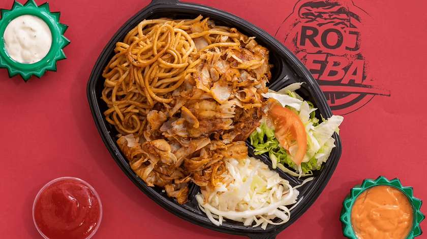 Velký kebab s nudlemi