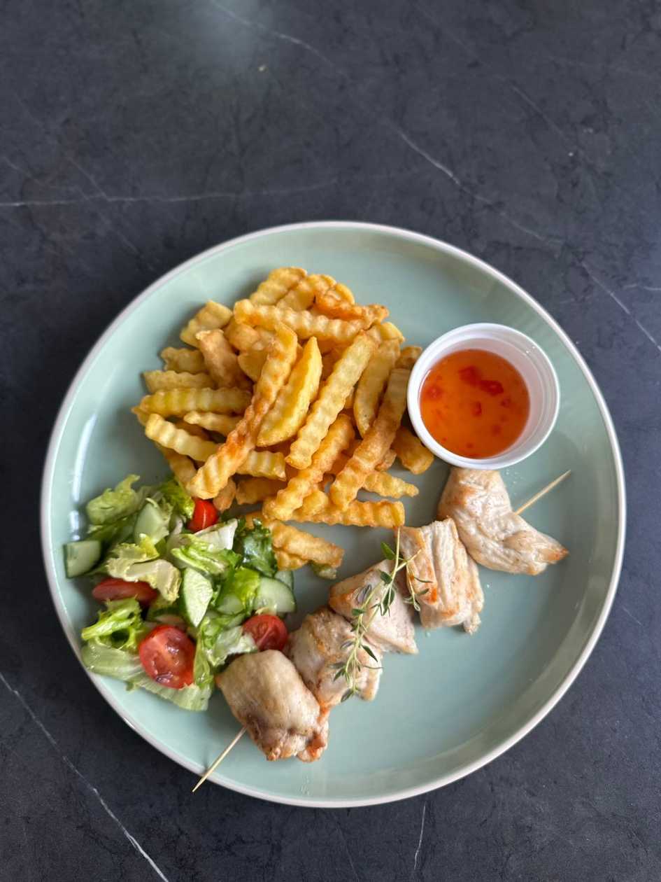 French Fries with Oven-Baked Chicken Skewers