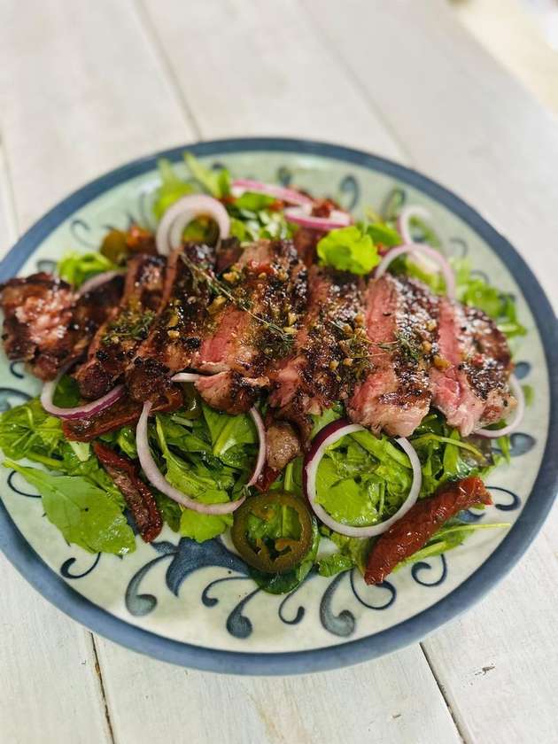 Kangaroo steak šalát *spicy