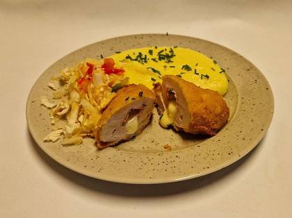 1) Kuřecí Cordon Bleu