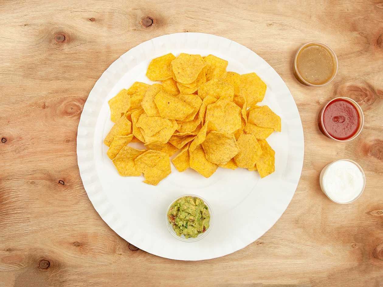 Nachos com Guacamole